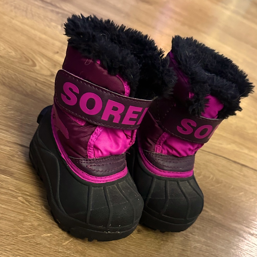 Toddler size 4 Sorel Boots